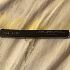 Laura Mercier Velour Extreme Matte Lipstick